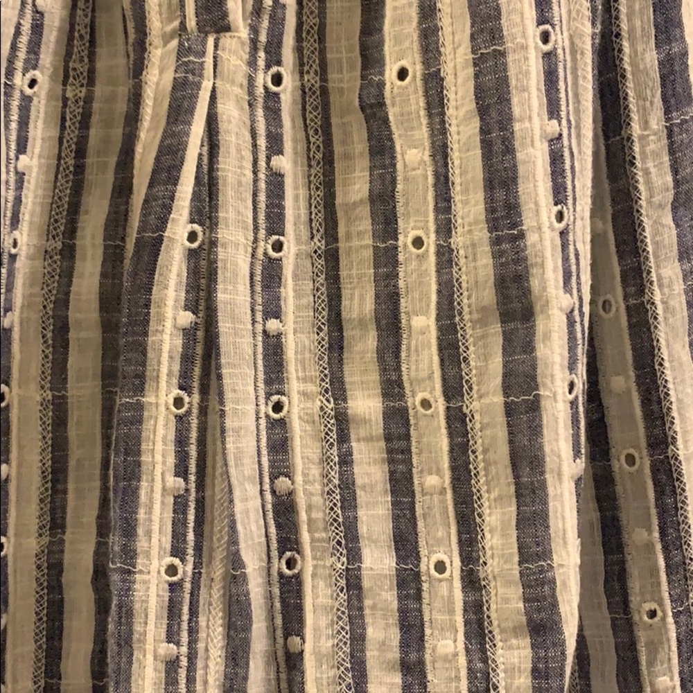 Blouse - Picture 2 of 4